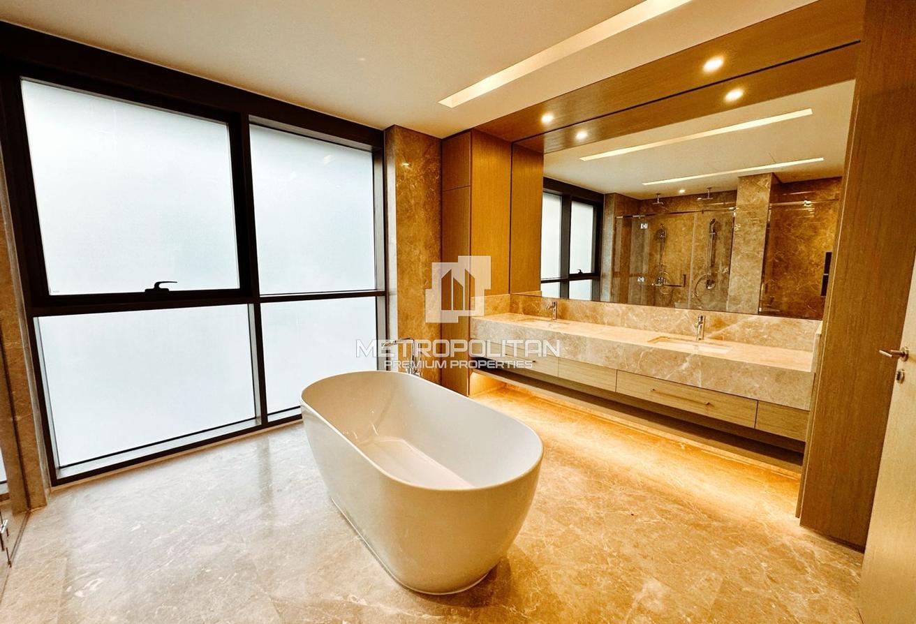 Luxurious 5 Bedroom | Private Pool | Brand New photo 21