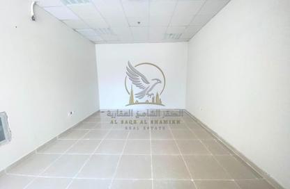 Shop - Studio for rent in Al Jurf 3 - Al Jurf - Ajman Downtown - Ajman