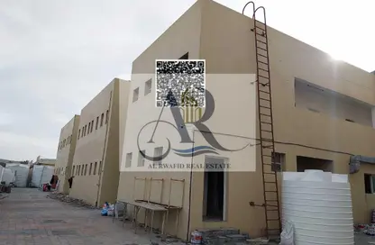 مستودع - استوديو - 8 حمامات للايجار في أم الثعوب - أم القيوين