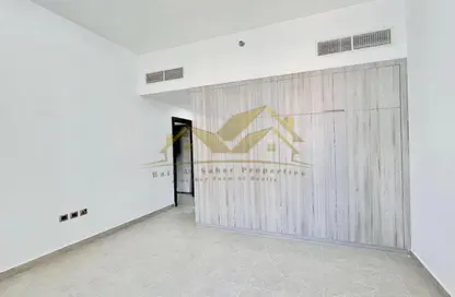 Apartment - 1 Bedroom - 2 Bathrooms for rent in Jumeirah Garden City - Al Satwa - Dubai