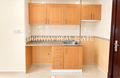 Apartment - Studio - 1 for rent in Muwaileh 3 Building - Muwaileh - Sharjah
