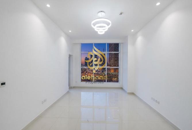 Spacious-1BHK - Family Building - Al Amenities