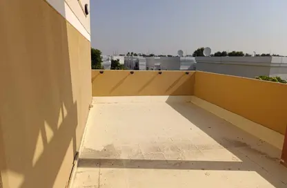 شقة - 1 حمام للايجار في قرية الخليج - الغدير - أبوظبي