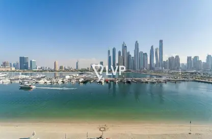 Apartment - 2 Bedrooms - 2 Bathrooms for sale in Marina Vista Tower 1 - Marina Vista - Emaar Beachfront - Dubai Harbour - Dubai