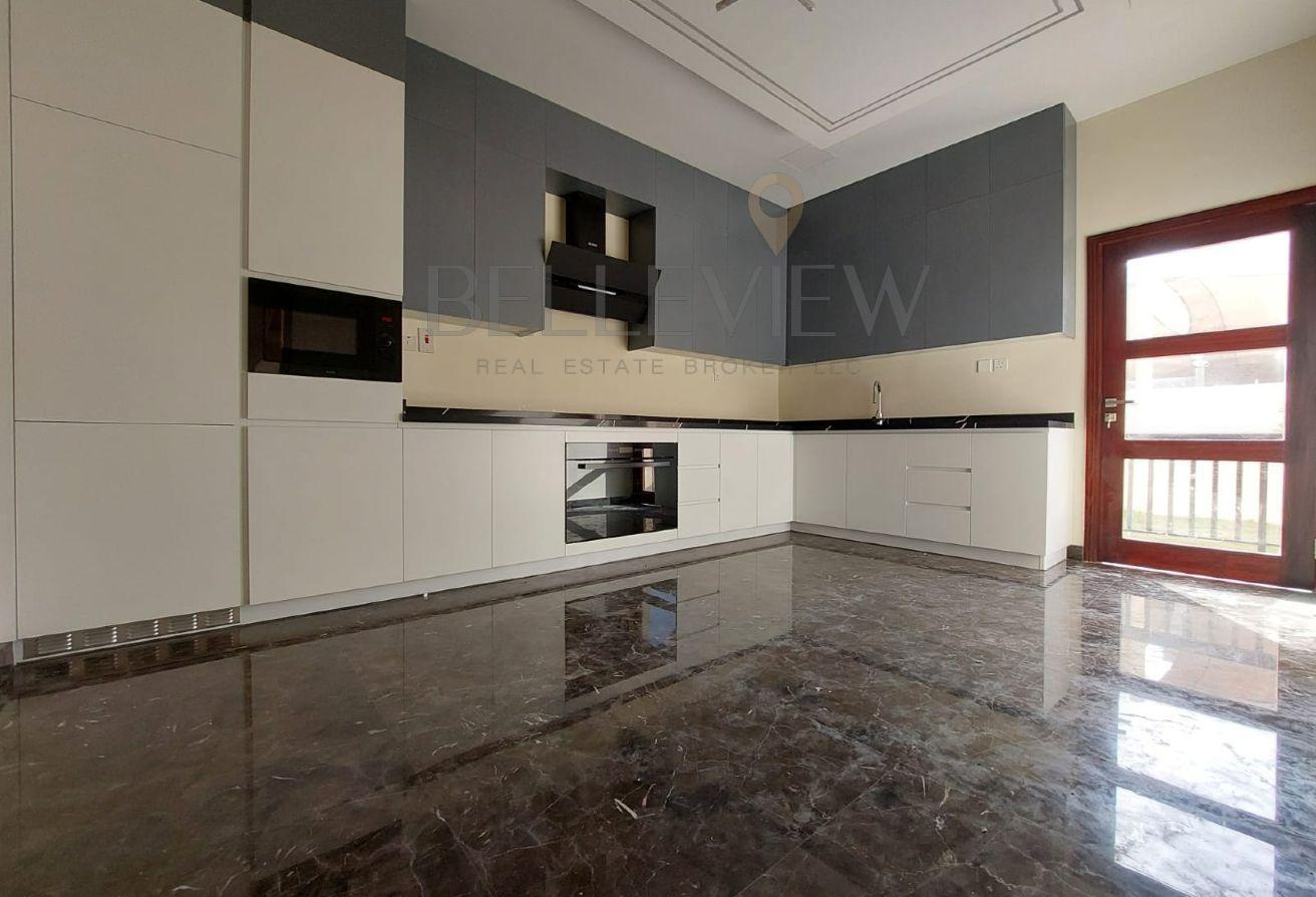 Newly Upgraded|5 BR|Swimming pool |Huge 14k Plot photo 4
