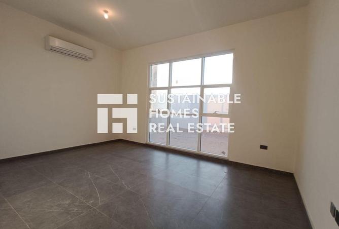 80689061 - Property Image 2