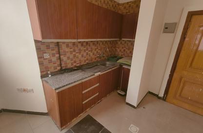 Apartment - Studio - 1 for rent in Fire Station Road - Muwaileh - Sharjah