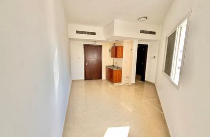 Apartment - Studio - 1 for rent in Fire Station Road - Muwaileh - Sharjah