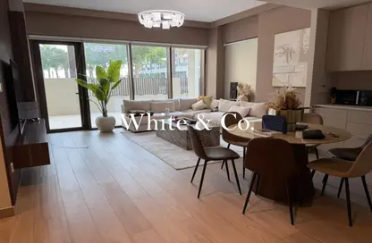 شقة - 2 غرف نوم - 2 حمامات للايجار في لوتس في كريك بيتش مبنى 2 - لوتس في كريك بيتش - جريك بيتش - مرسى خور دبي - دبي