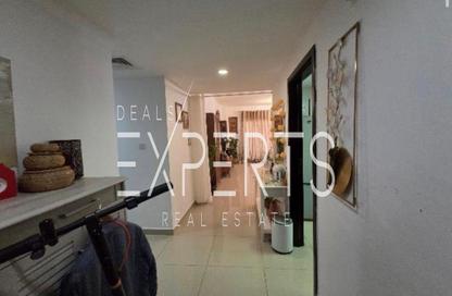 Apartment - 3 - 4 for sale in Tower 21 - Al Reef Downtown - Al Reef - Abu Dhabi