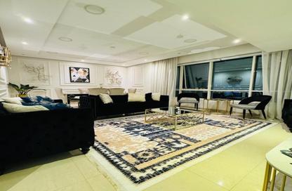 Apartment - 1 Bedroom - 2 Bathrooms for rent in Beach Tower 1 - Al Khan Lagoon - Al Khan - Sharjah