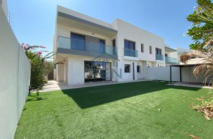 Villa - 4 - 5 for sale in Redwoods - Yas Acres - Yas Island - Abu Dhabi