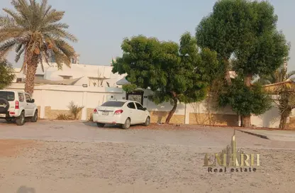 Villa - 3 Bedrooms - 4 Bathrooms for rent in Gate Tower 1 - Musheiref - Ajman