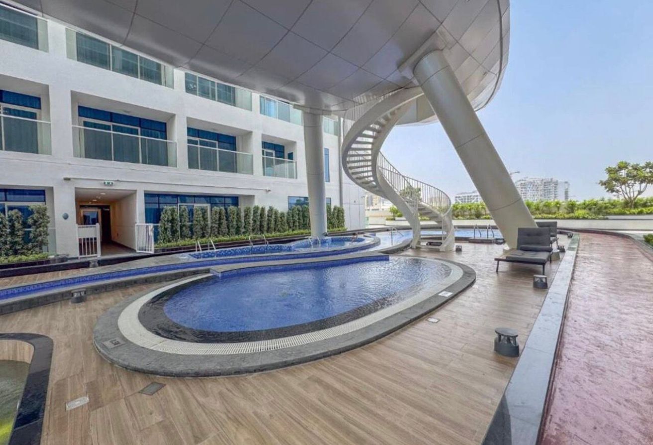 Studio apartment in Opalz By Danube Tower 1, Dubai Science Park: 6