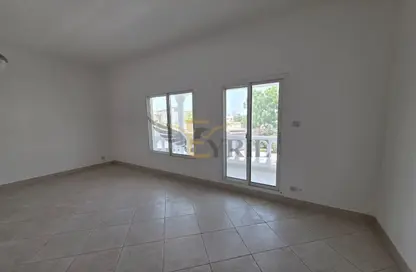 Villa - 3 Bedrooms - 5 Bathrooms for rent in Al Jafiliya Villas - Al Jafiliya - Bur Dubai - Dubai