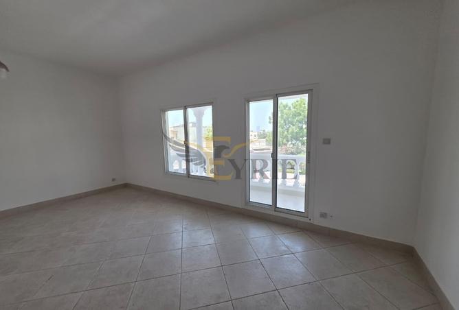 Family Villa | 3BR + Maid | 5 Bath | Jafiliya