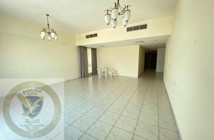 Apartment - 3 Bedrooms - 4 Bathrooms for rent in New Al Taawun Road - Al Taawun - Sharjah