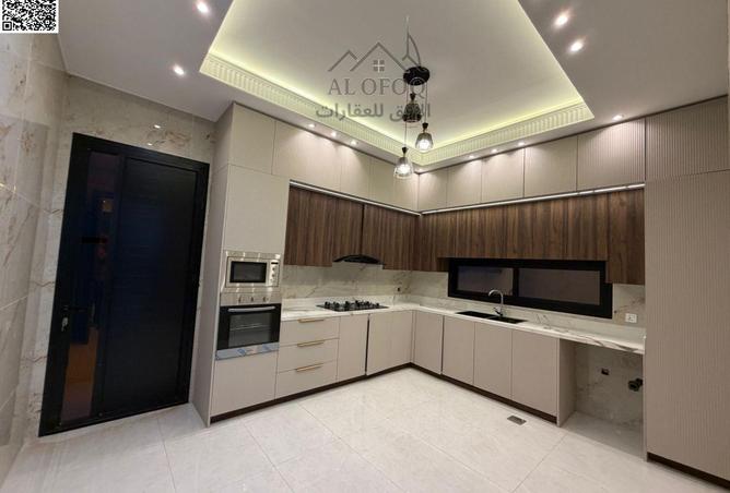 136574205 - Property Image 2