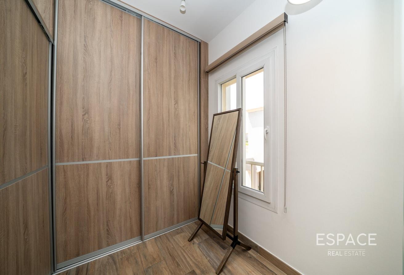 Fully Upgraded | Lake View | Extended photo 15