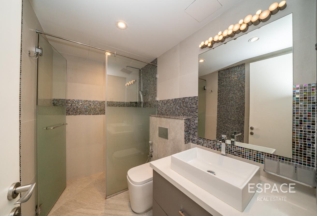 Fully Upgraded | Lake View | Extended photo 11