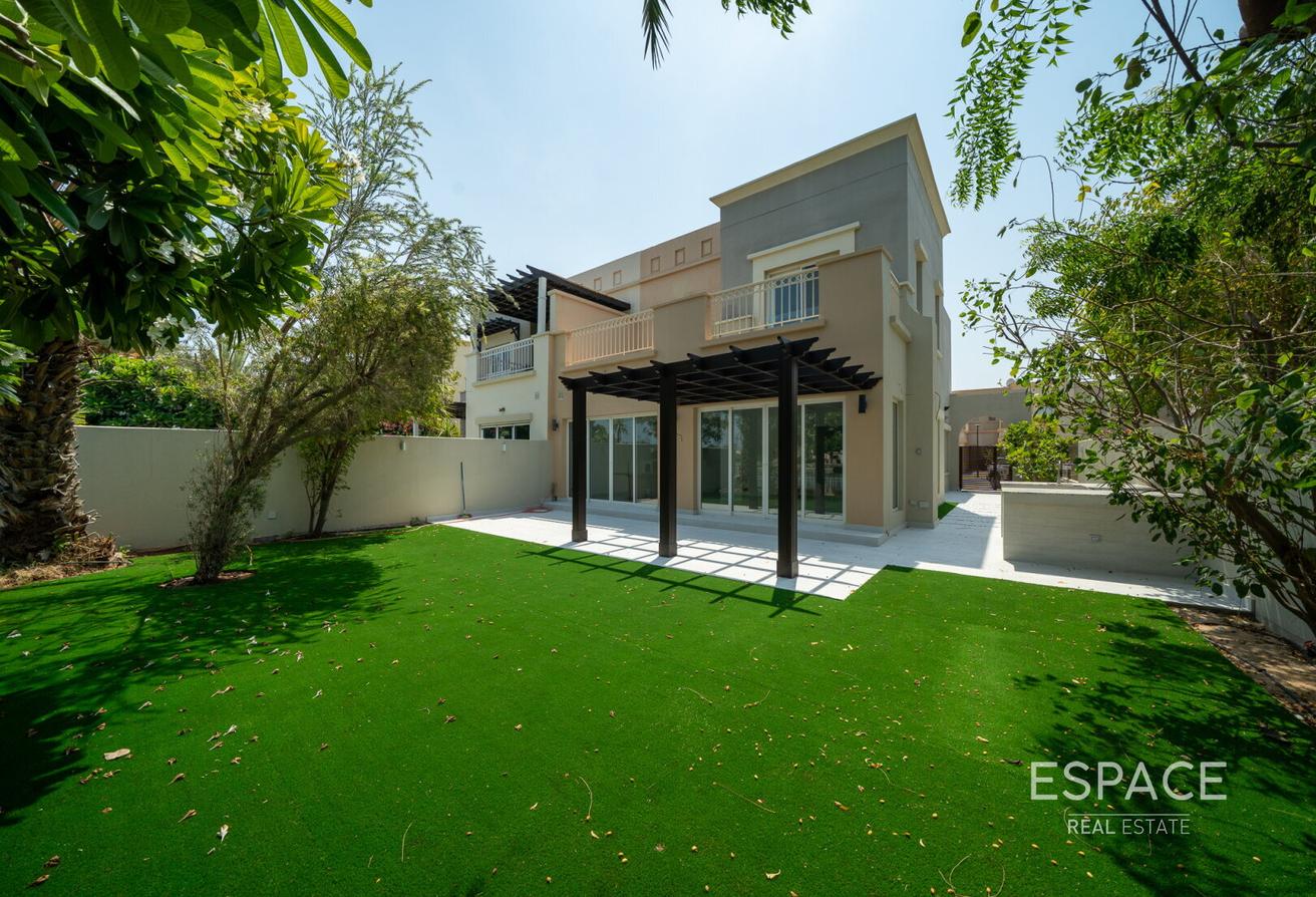 Fully Upgraded | Lake View | Extended
