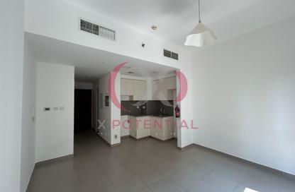 Apartment - Studio - 1 for rent in Hayat Boulevard 2B - Hayat Boulevard 2 - Hayat Boulevard - Town Square - Dubai