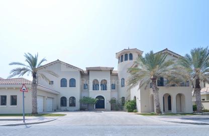 Villa - 6 Bedrooms - 7 Bathrooms for rent in Signature Villas Frond E - Signature Villas - Palm Jumeirah - Dubai