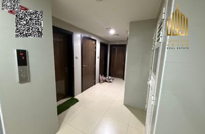 عمارة بالكامل - 8 غرف نوم - 8 حمامات للبيع في الروضه برج 2 - النهدة - الشارقة