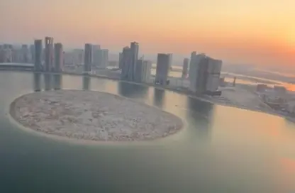 شقة - 2 غرف نوم - 3 حمامات للبيع في الخان لاجون - الخان - الشارقة