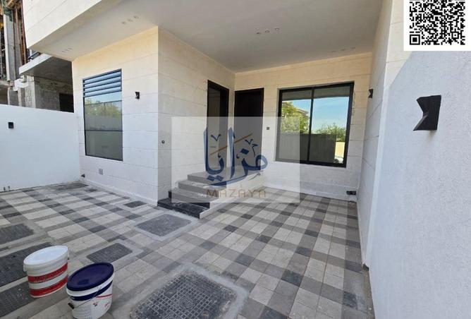 57365854 - Property Image 2