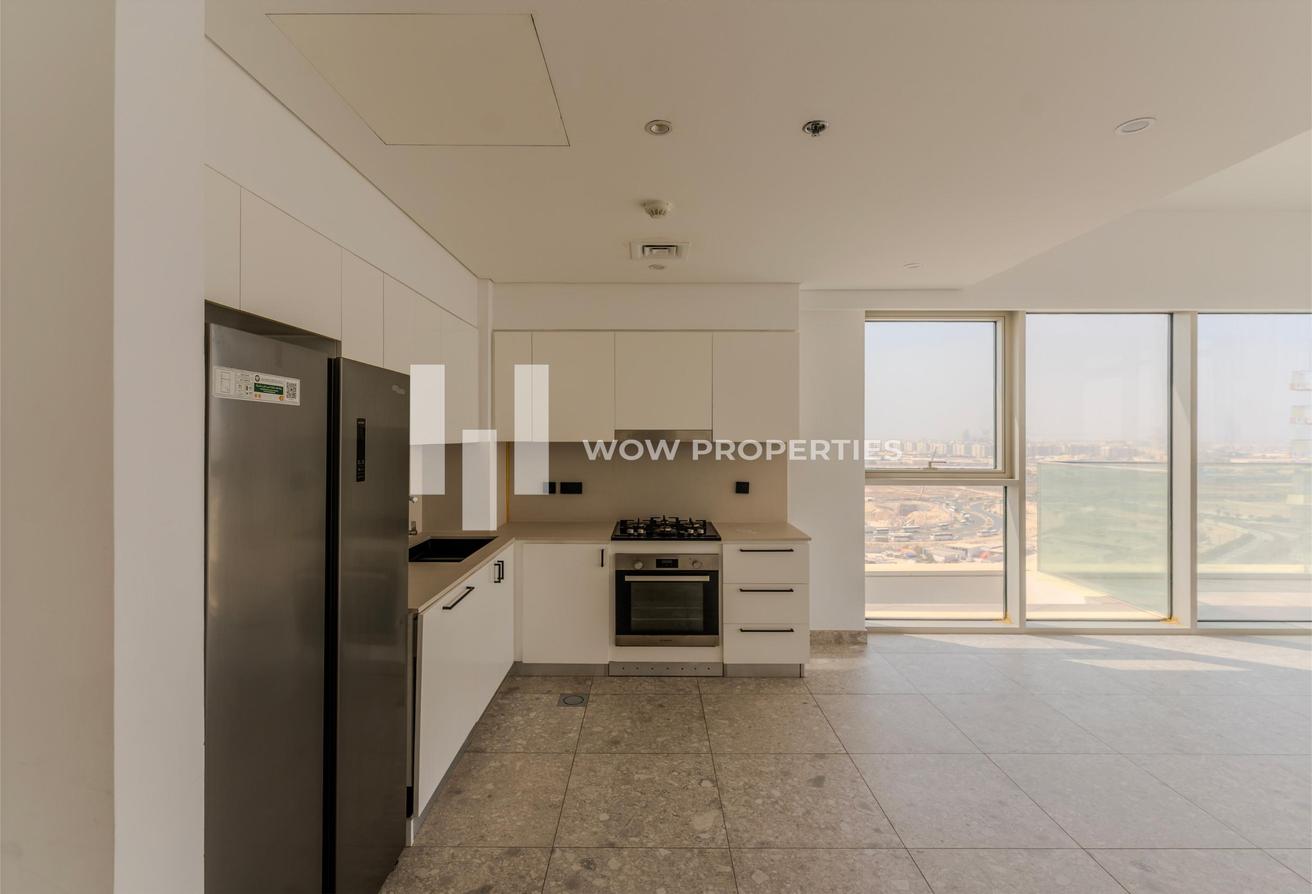 Corner Unit | High Floor | Unfurnished | Vacant photo 8