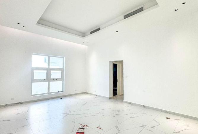 85772434 - Property Image 3