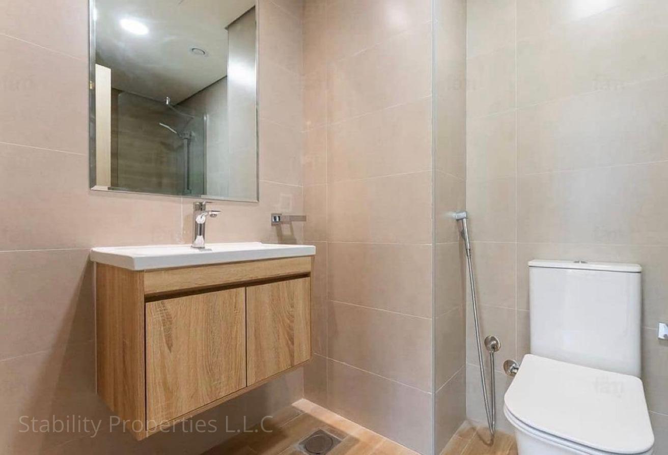 READY TO MOVE~SPACIOUS VILLA~WELL MAINTAINED photo 6