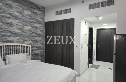 Apartment - Studio - 1 Bathroom for rent in Time 1 - Dubai Land Residence Complex - Dubai Land - Dubai Apartment - Studio - 1 Bathroom for rent in Time 1 - Dubai Land Residence Complex - Dubai Land - Dubai