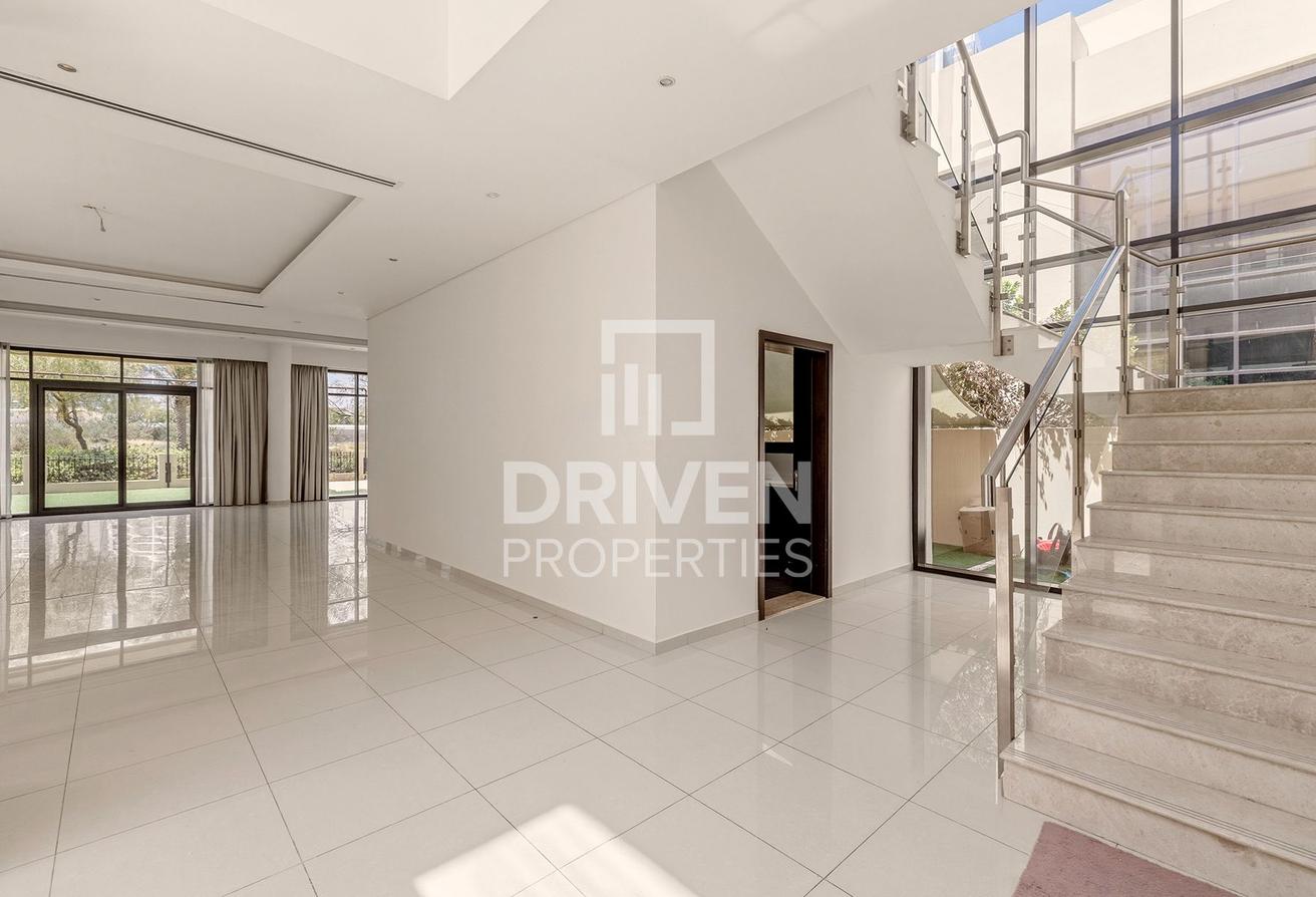 Standalone Villa | Ready to Move in | Golf View photo 4