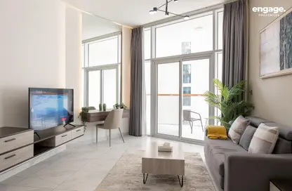 Apartment - Studio - 1 Bathroom for rent in Millennium Binghatti Residences - Business Bay - Dubai