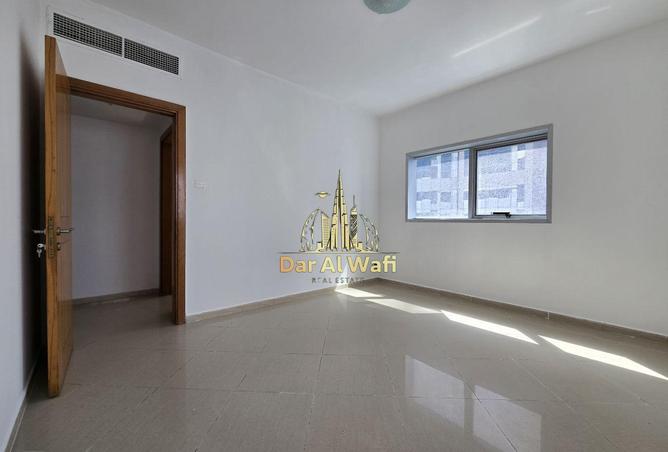 87468155 - Property Image 3