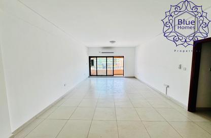 Apartment - 2 - 2 for rent in Zabeel Building - Al Karama - Bur Dubai - Dubai