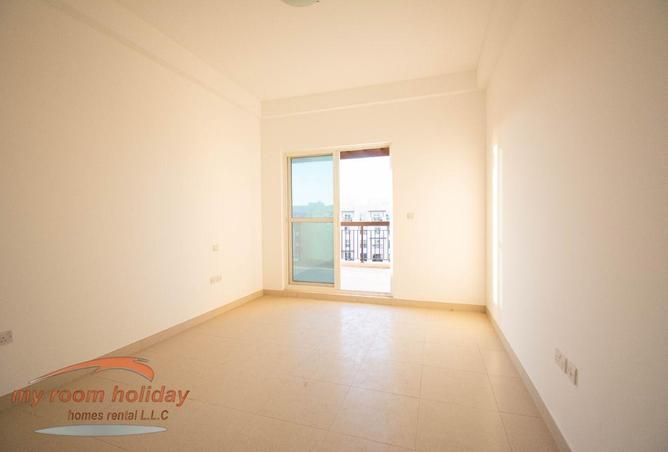 90084233 - Property Image 3