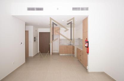 Apartment - 1 Bedroom - 1 Bathroom for rent in Seagate Building 2 - Seagate - Mina Rashid - Dubai Apartment - 1 Bedroom - 1 Bathroom for rent in Seagate Building 2 - Seagate - Mina Rashid - Dubai