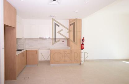 Apartment - 1 Bedroom - 1 Bathroom for rent in Seagate Building 2 - Seagate - Mina Rashid - Dubai