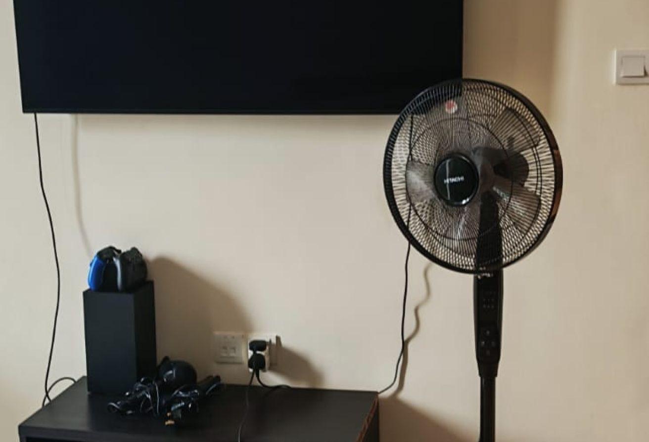 SPACIOUS UNIT-CHILLER FREE-FULLY FURNISHED photo 9