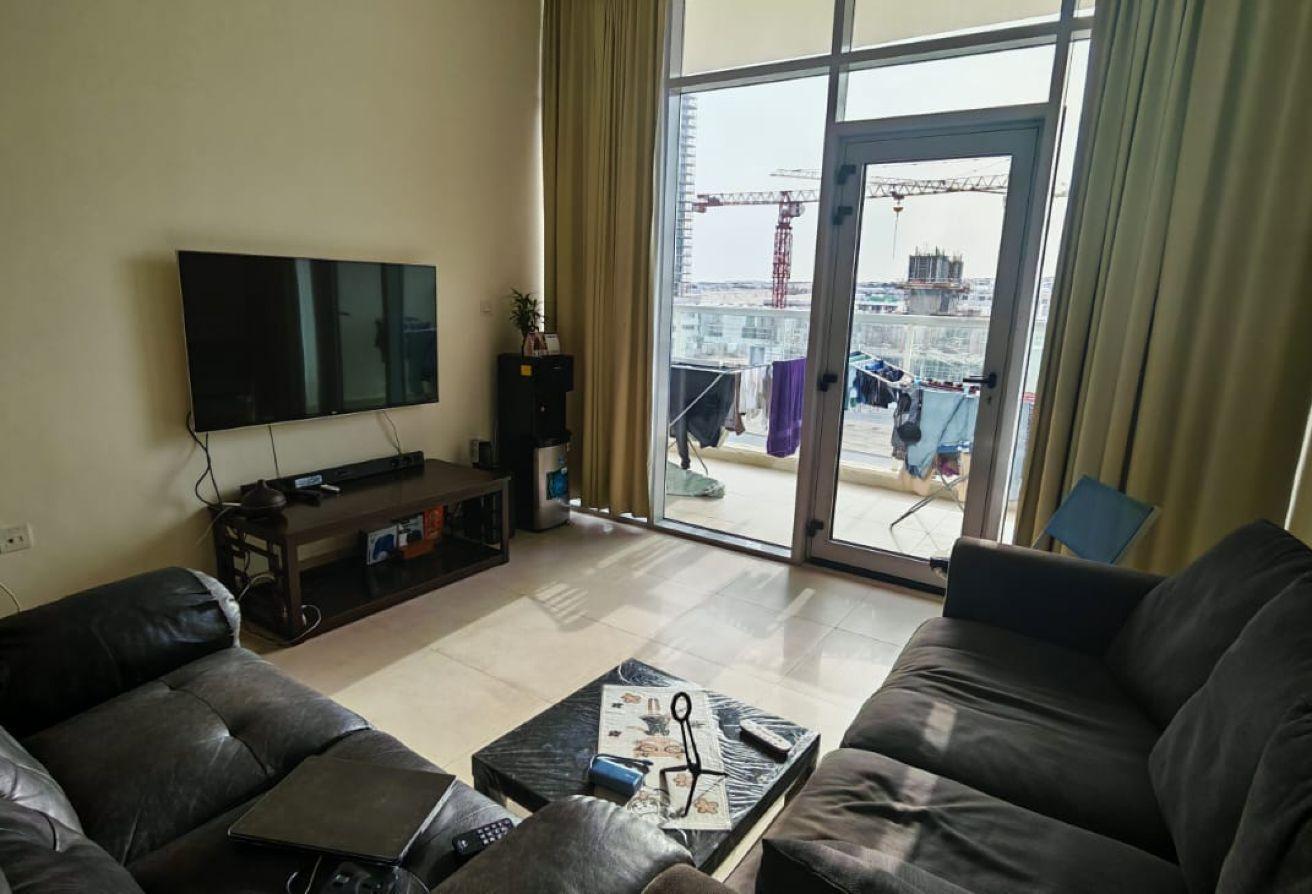 SPACIOUS UNIT-CHILLER FREE-FULLY FURNISHED photo 4