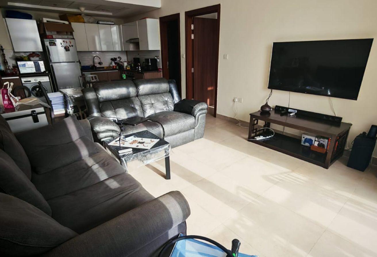 SPACIOUS UNIT-CHILLER FREE-FULLY FURNISHED photo 6