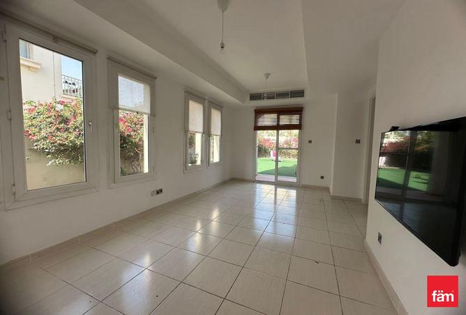 74229958 - Property Image 3