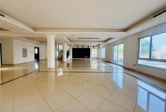 136073838 - Property Image 2