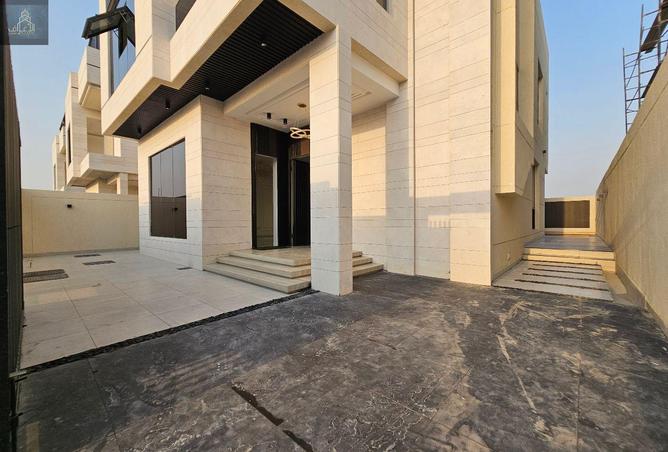 137448158 - Property Image 2