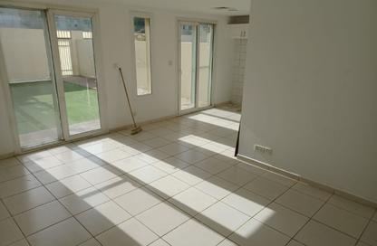 Villa - 2 - 3 for rent in Springs 4 - The Springs - Dubai Villa - 2 - 3 for rent in Springs 4 - The Springs - Dubai
