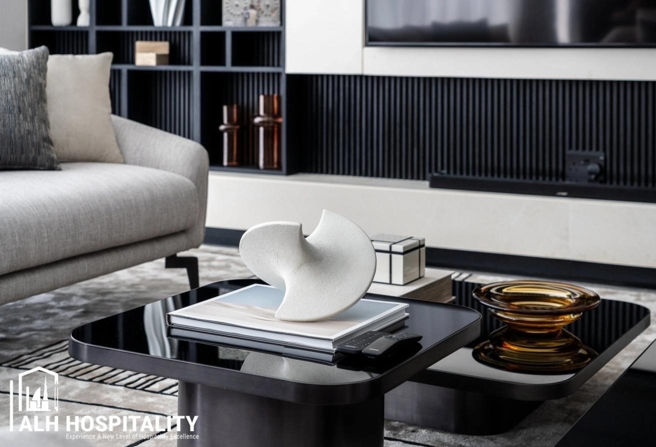 Presidential Suite|Private Cinema Room and Jacuzzi photo 15
