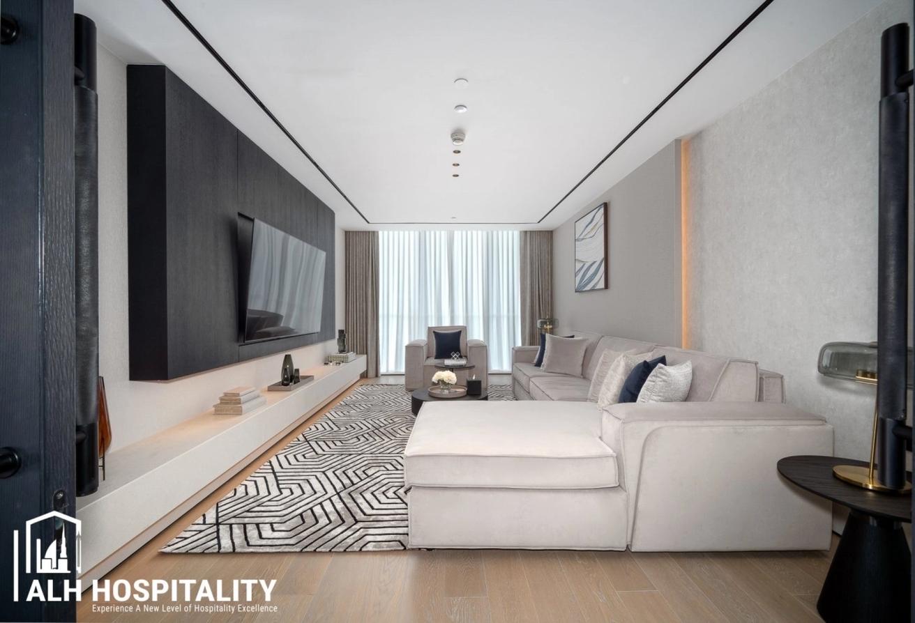 Presidential Suite|Private Cinema Room and Jacuzzi photo 19